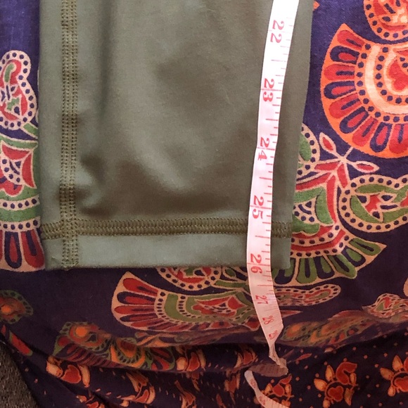 Thinx Leggings - Picture 8 of 12